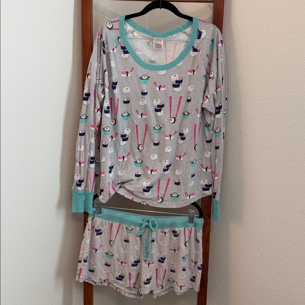 munki munki Women’s Sushi Print Novelty L/S Top and Shorts Pajama Set Size Large - Picture 2 of 8